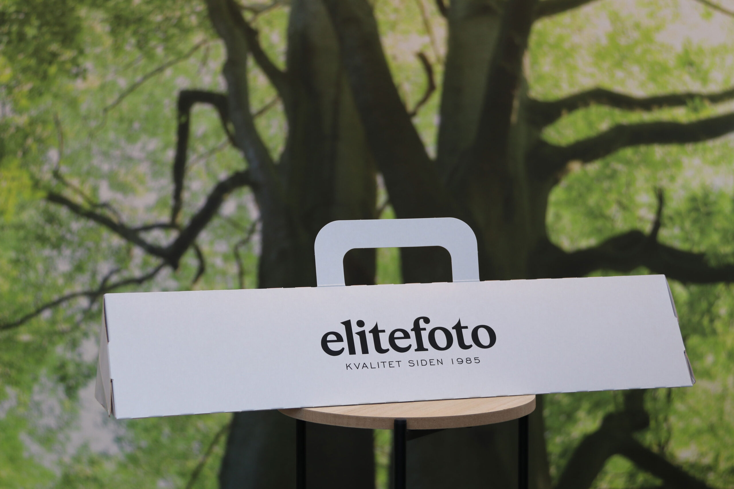 Elitefoto postforsendelseseske laget av Moltzau Packaging